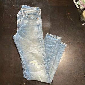 Levi’s Skinny Lot Taper Signature Factory Distressed